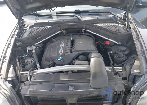 2013 BMW X5 xDrive35I/xDrive35I Premium/xDrive35I Sport Activity z USA, uszkodzony, nr VIN 5UXZV4C57D0B04676